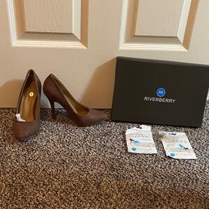 Women's Brown Heels Size 6